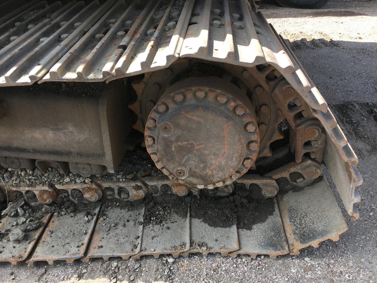 ./imagenes/INVOICE/2019/16931/EXCAVADORA CAT 325D (4).JPG